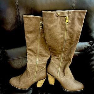 Wide Calf Boots-worn 3X, excellent condition.